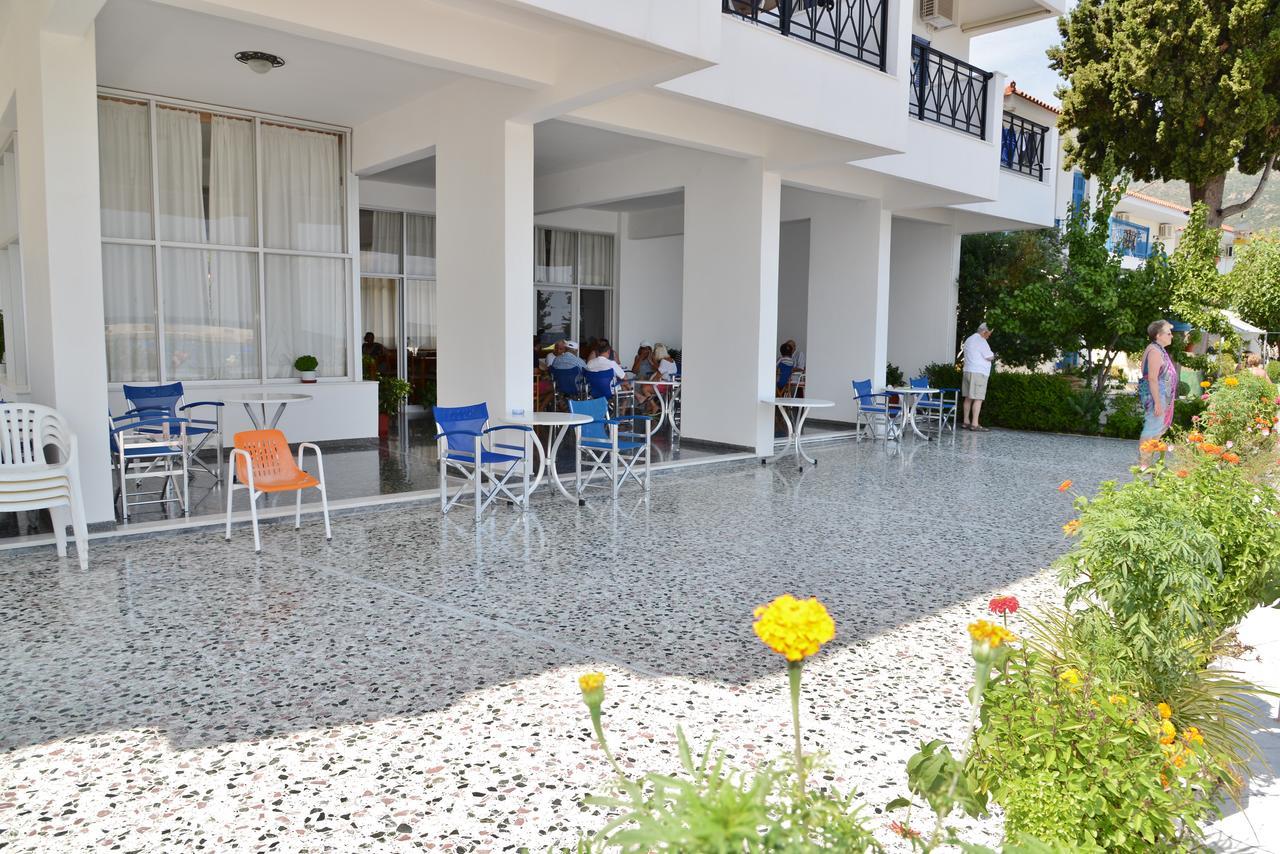Hotel Blue Sea Тирос Экстерьер фото